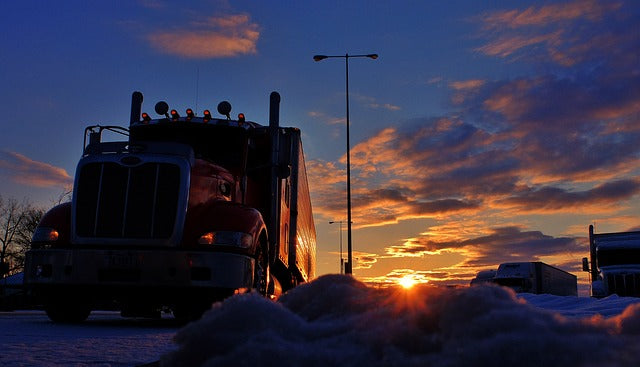 Truck Stops with Showers in California: The Full List