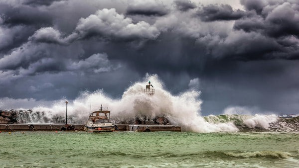 The Ultimate Hurricane Survival Pack Guide: What to Include and Why It Matters